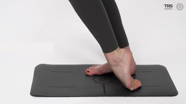 Extensor Tendon Foot Stretch